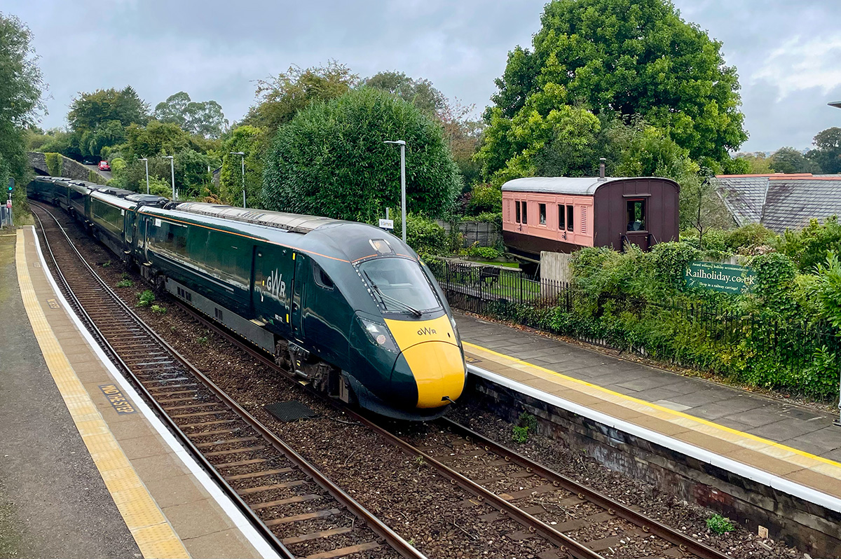 Old Luggage Van trainspotting