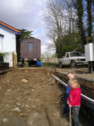 Poppy and Walter, site supervisors